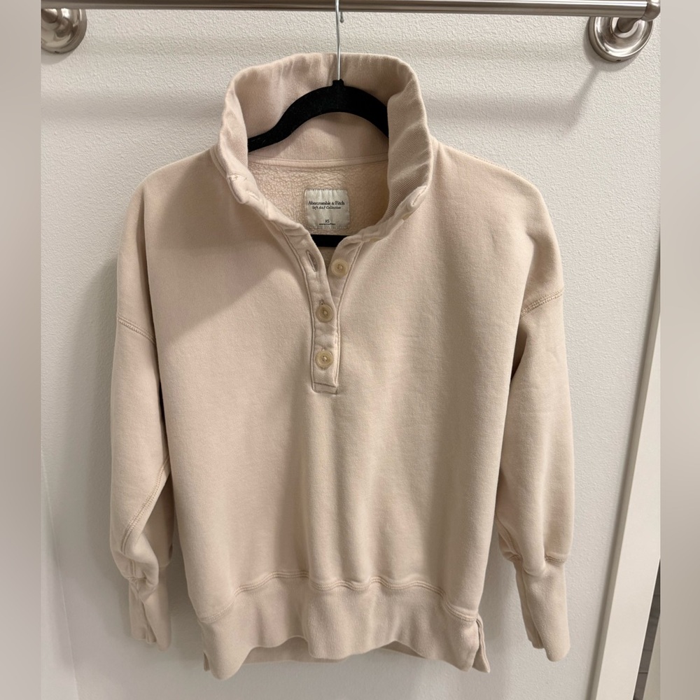 Abercrombie & Fitch Cream Fleece Pullover